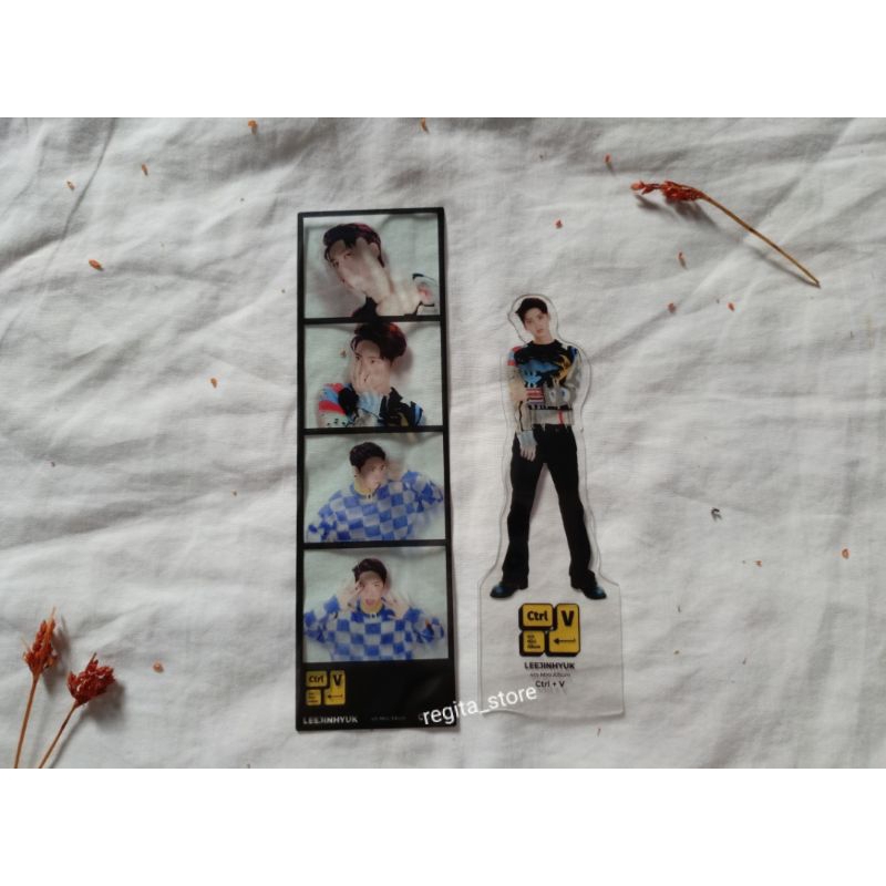Lee Jin Hyuk Bookmark & Photo