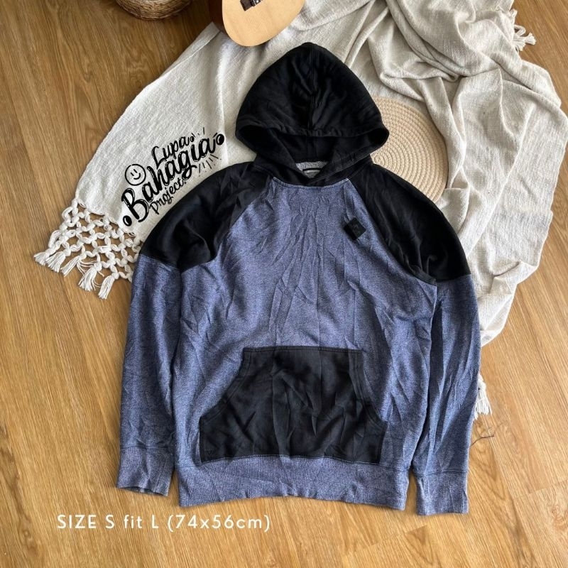 RVCA SURF SKATE Misty Blue Hitam Jaket Hoodie size S fit  L 100% Original