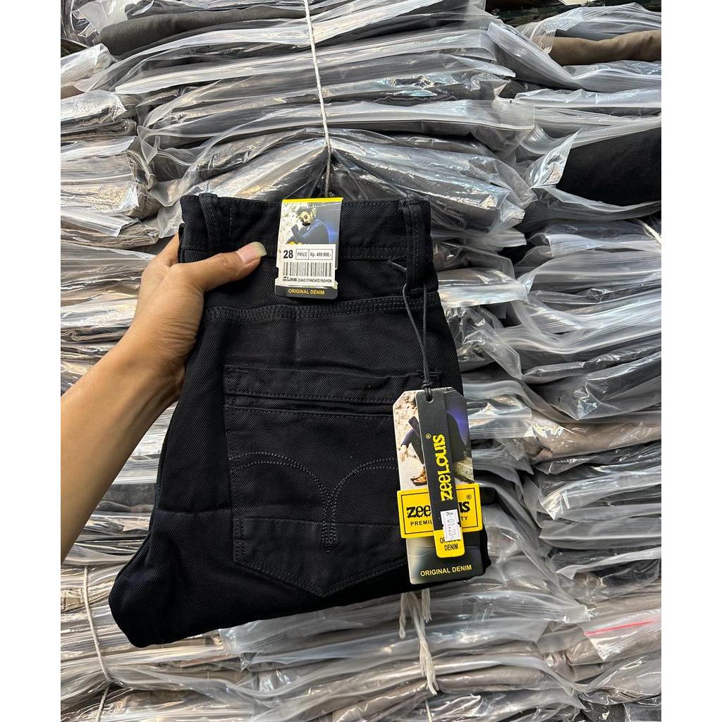 celana lois hitam pekat// jeans standar reguler// jeans lois hitam standar reguler// celana lois ter