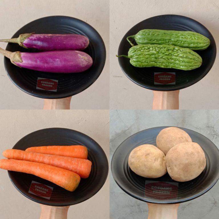 

Cuci gudang Terong Ungu Terong Bulat Kentang Wortel Pare Oyong 5gr