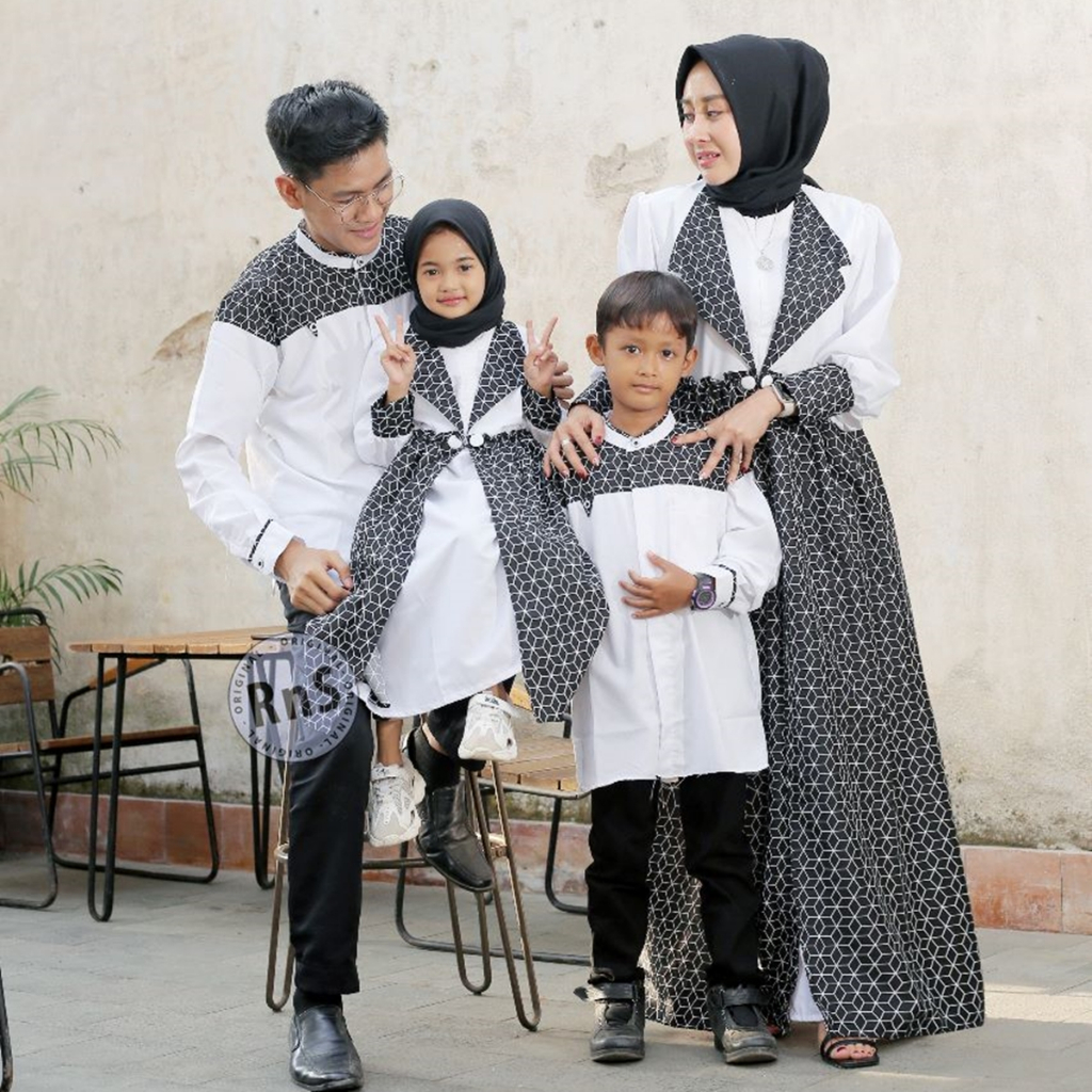 Couple Baju Muslim Terbaru Baju Lebaran 2024 Koko Dan Gamis Terbaru Setelan Keluarga Ayah Ibu Dan Anak Warna Putih Bahan Toyobo