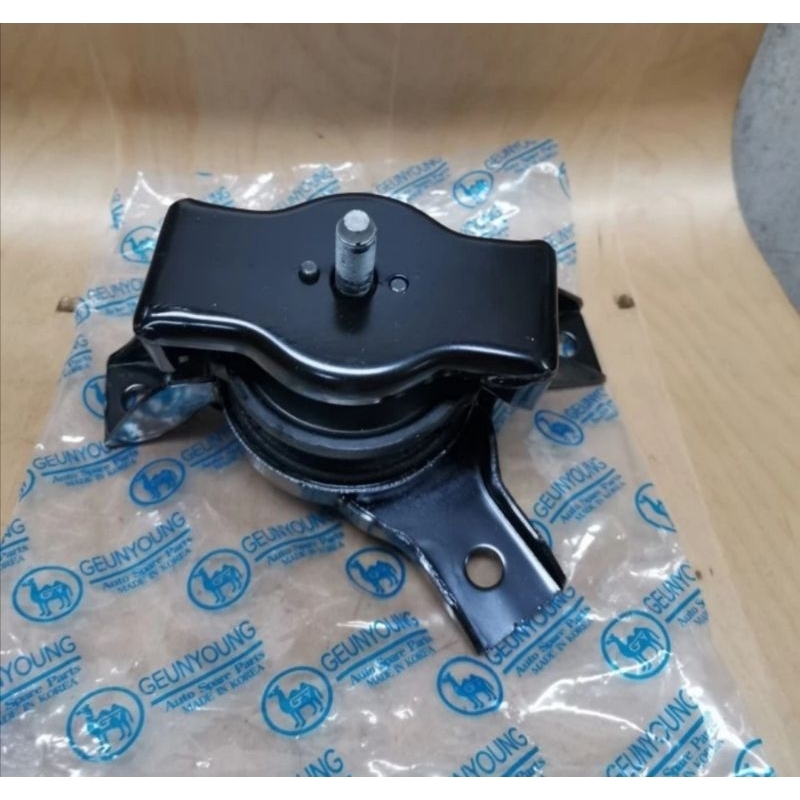 engine mounting kanan hyundai getz