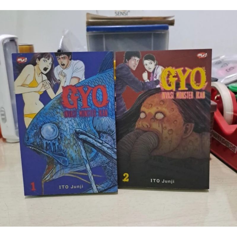 Komik Gyo Invasi Monster ikan