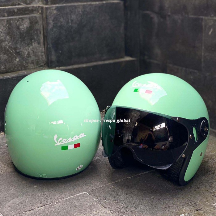 Helm Vespa Hijau Mint