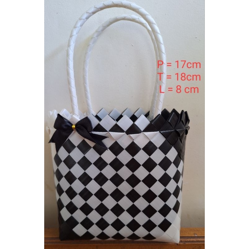 

tas anyaman sovenir s pita