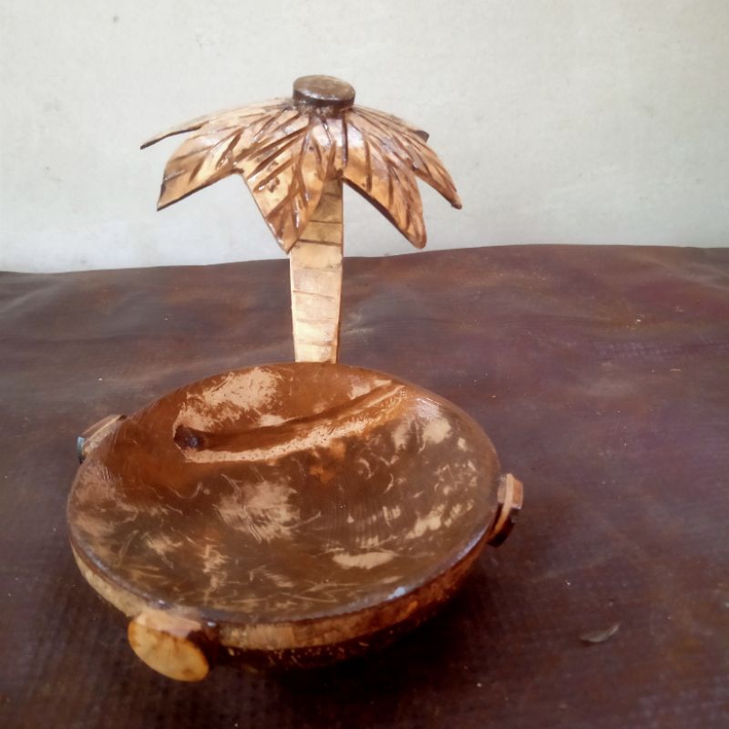 asbak/tempat penyimpanan lainnya dari batok kelapa unik jadul natural alami
