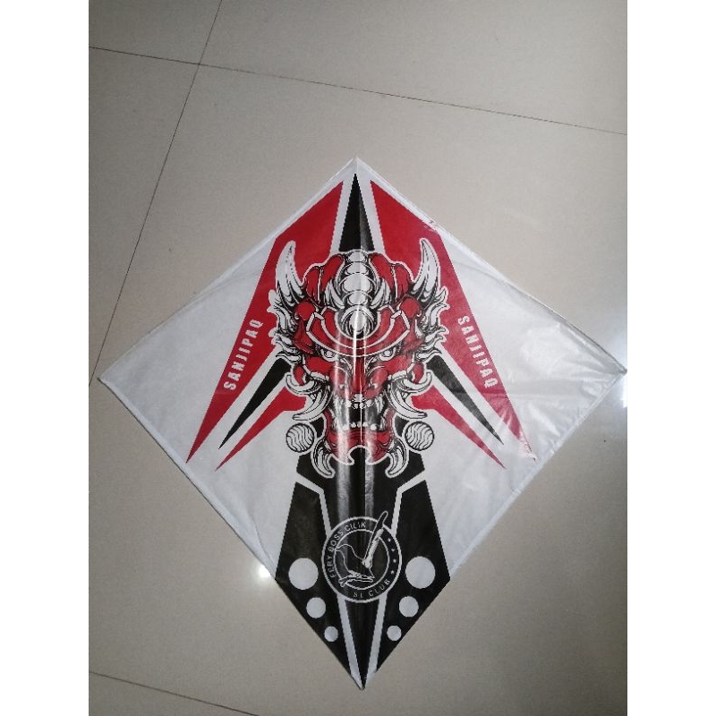 

grosir Layangan sukoi lilitan 2 warna minimal 30pcs