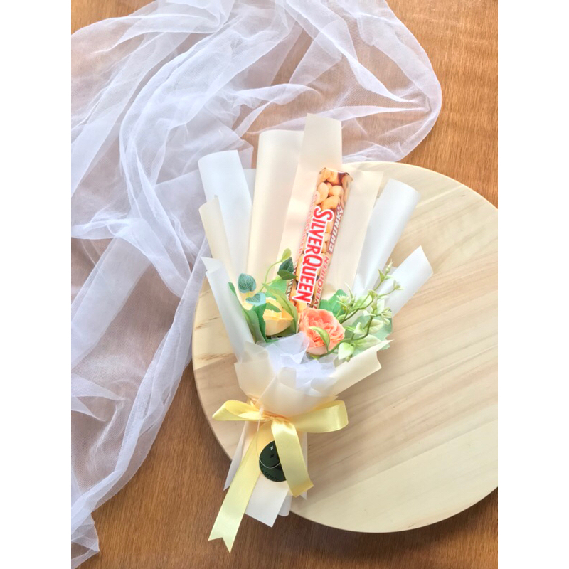 

Buket Valentine 2 | Buket Coklat | Buket Coklat Silverqueen/Cadburry