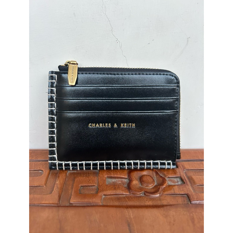 Preloved Charles & Keith card wallet