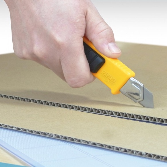 

ART Q33Y OLFA Pisau Cutter 18mm L2 Classic HeavyDuty Utility Knife with Rubber Inset