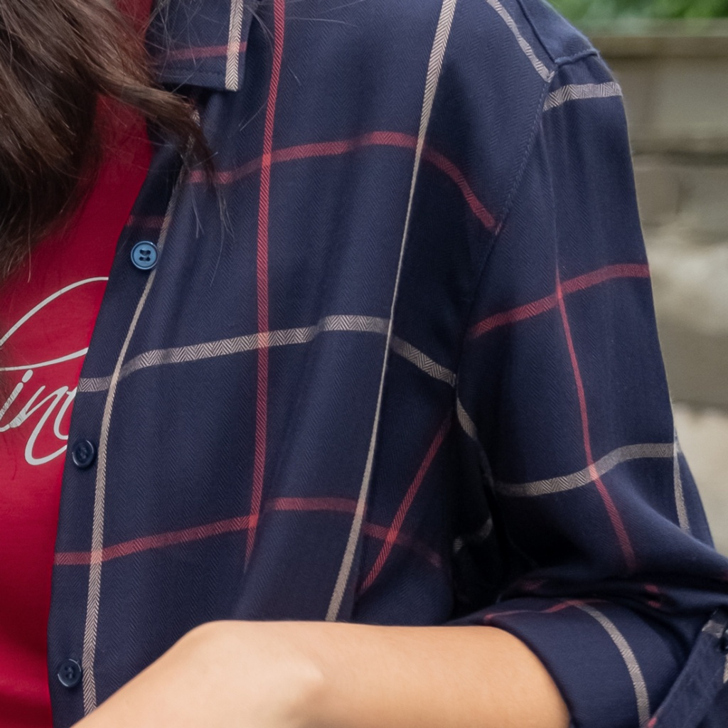 C2  atasan wanita Eseler Navy Kemeja Casual Wanita