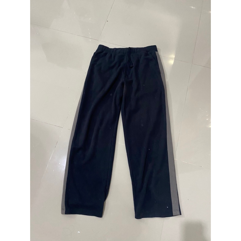 Celana training Uniqlo Second