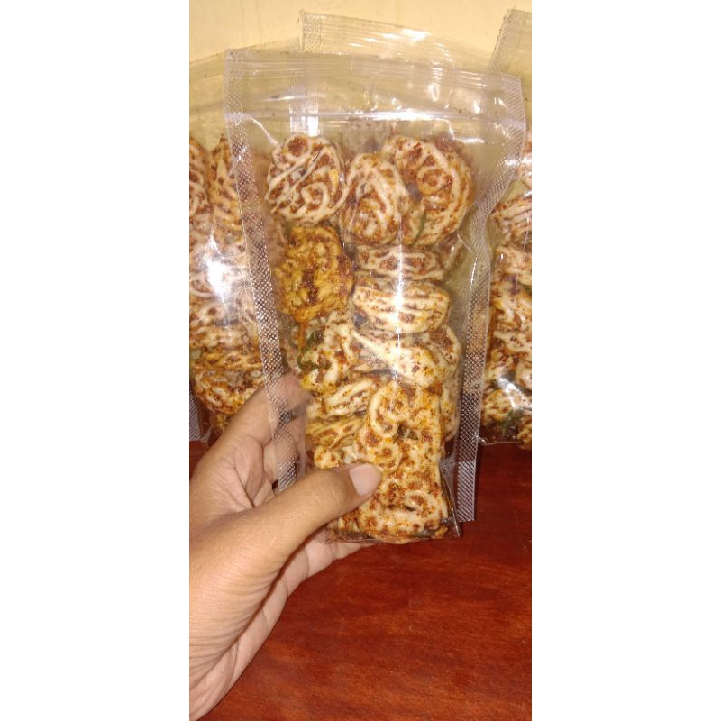 

SEBLAK BANTAT RAPAELbumbu luket,medok,pedas&gurih 100 gram