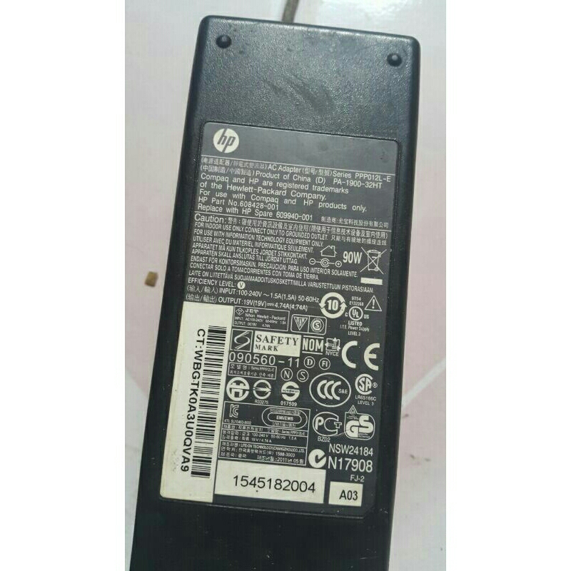 adaptor charger HP