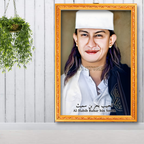 BINGKAI + FOTO HABIB BAHAR BIN SMITH HIASAN DINDING WALLDECOR POSTER KAYU PAJANGAN RUMAH - BIMBIM ST