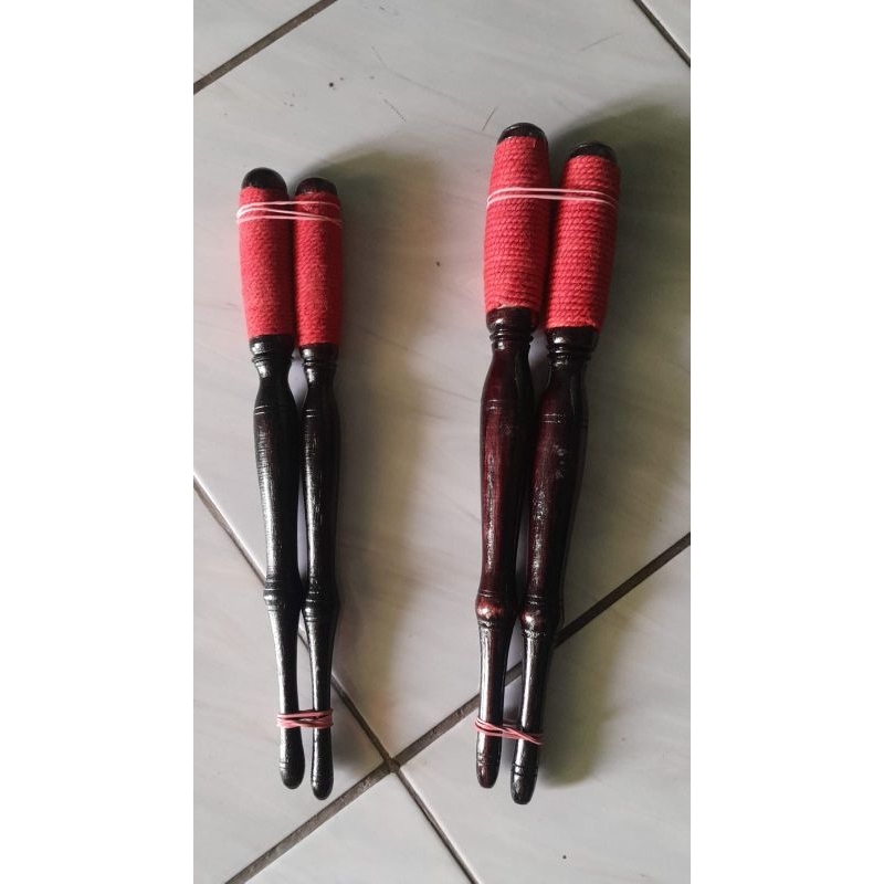 Tabuh gamelan jawa (bonang barung&bonang penerus).