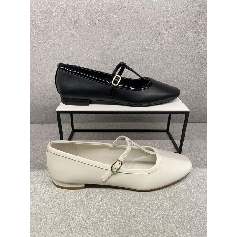 Sepatu wanita flatshoes Charles&Keith original