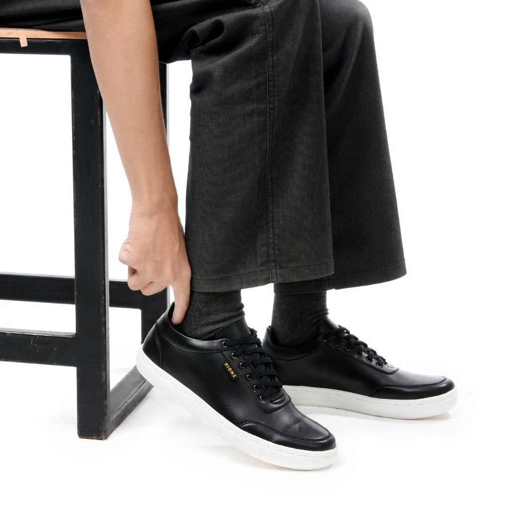 NAGOYA Sepatu Kasual Pria Sepatu Sneakers Pria Sepatu Kuliah Keren Sepatu Pria