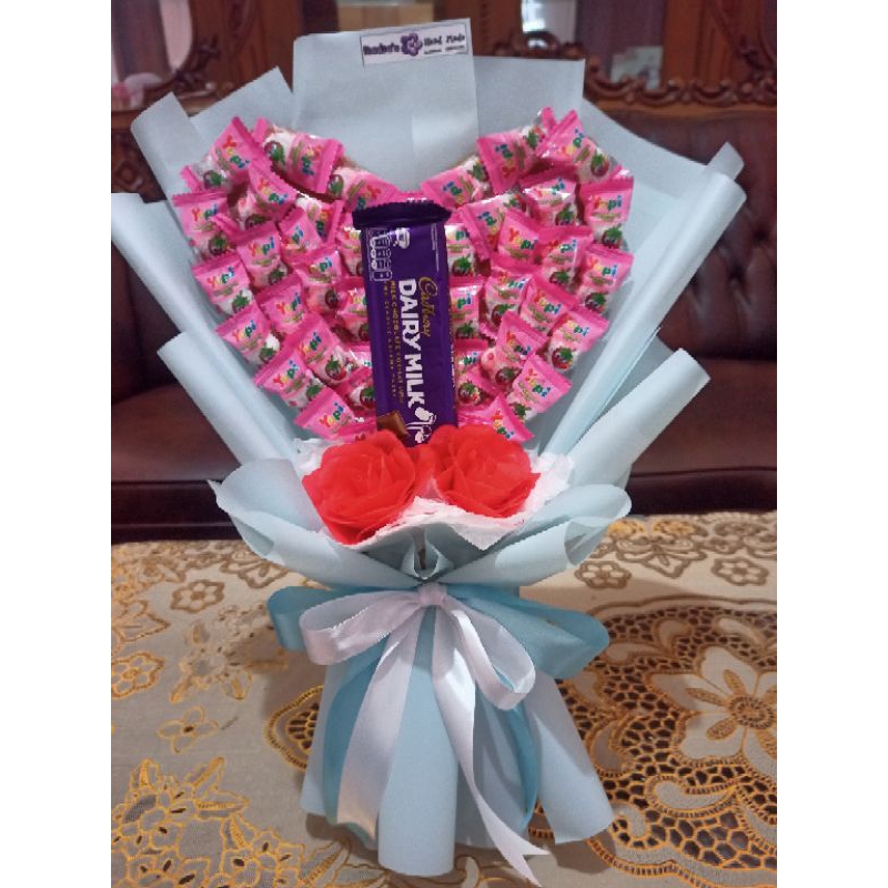 

buket yupi love dan coklat