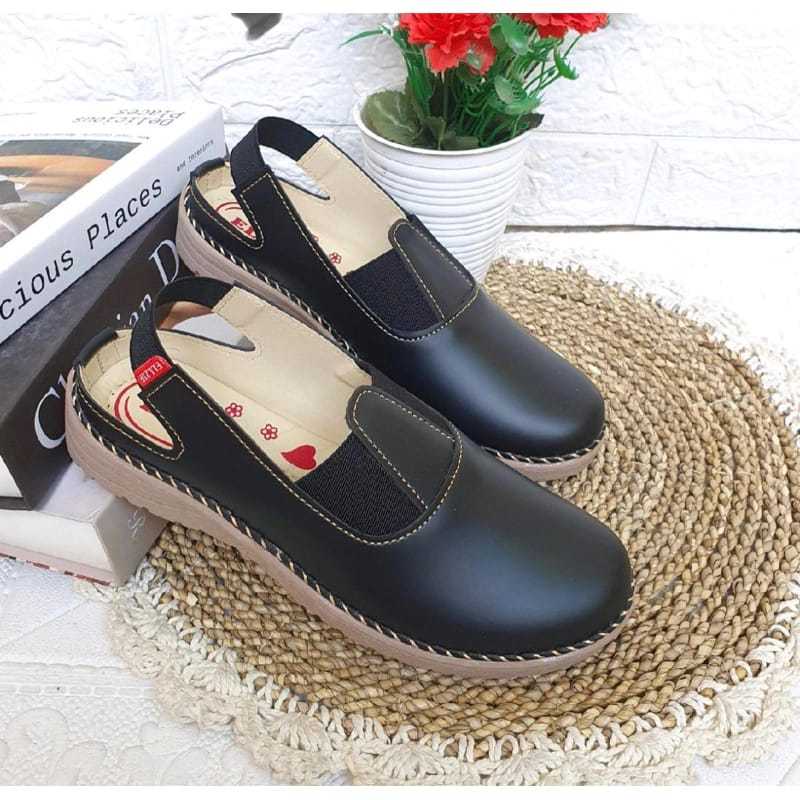 Sepatu sandal wanita elastis Kickers/Sandal sepatu kickers wanita elastis