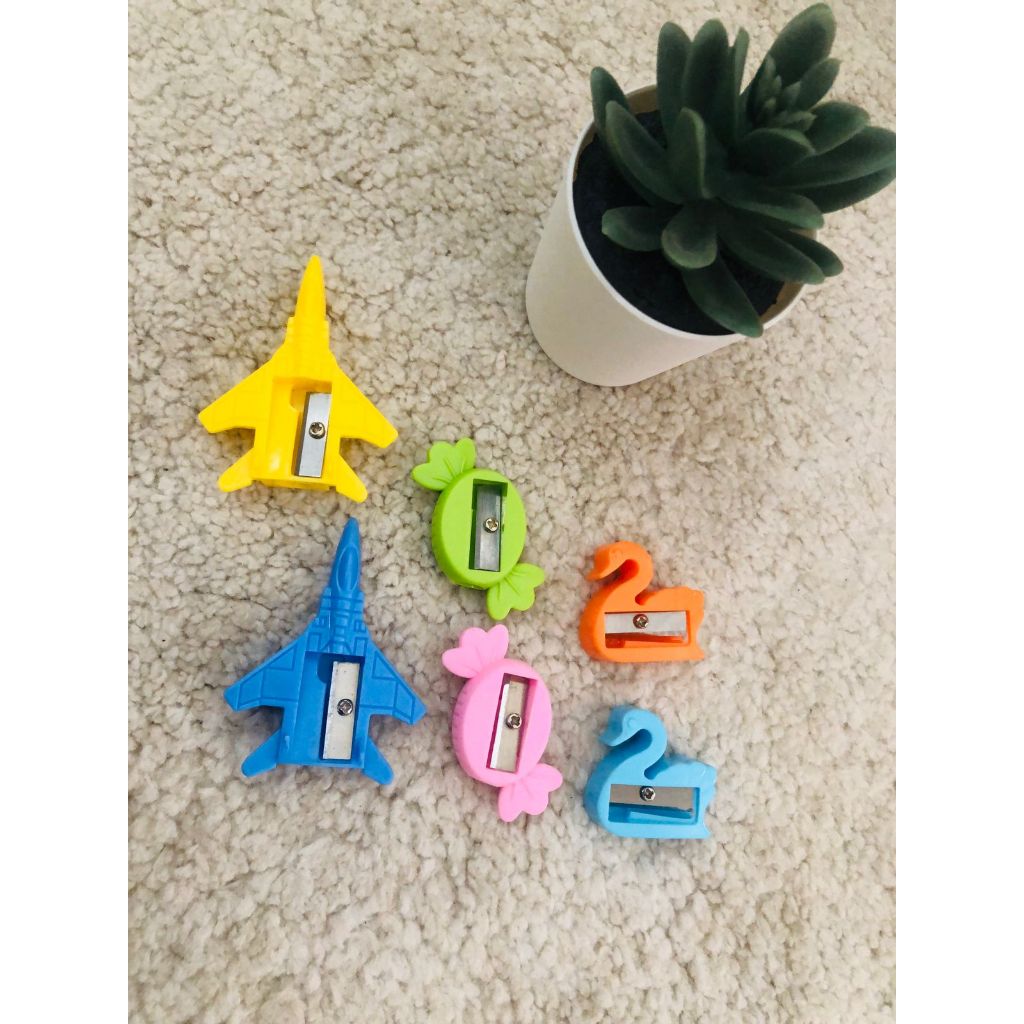 

Rautan Pensil Manual Variasi Karakter Random Lucu