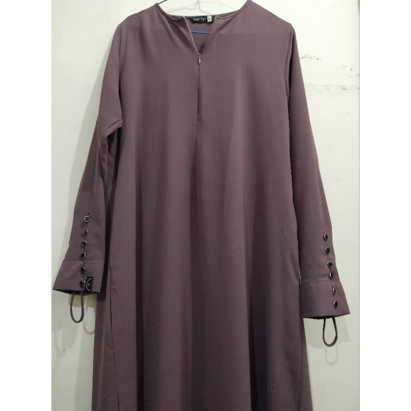 Preloved Aljenna Saila Eggplant Mazen