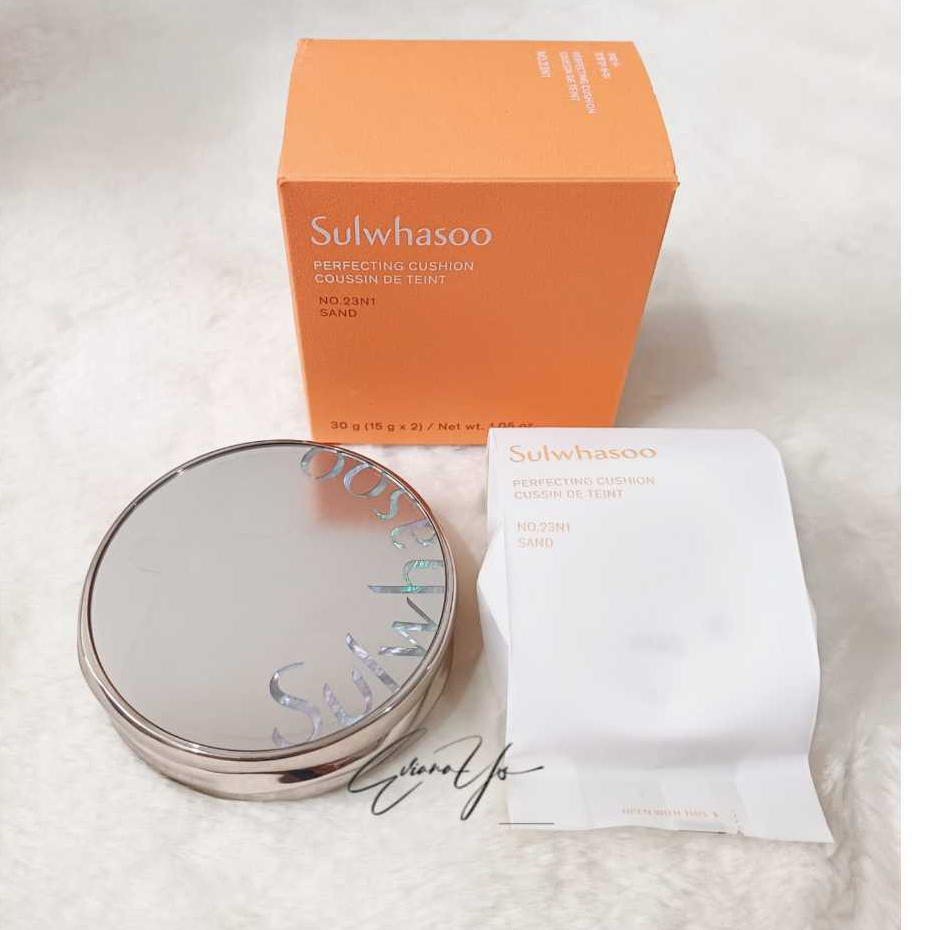 Cushion foundation semi-matte SPF50+ PA+++ dengan skin-caring