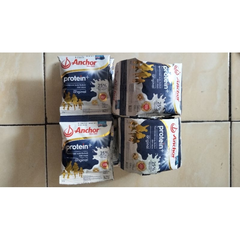 

ANCHOR MILK PROTEIN+ SUSU KELUARGA 30 GRAM X 10 SACHET RENCENG
