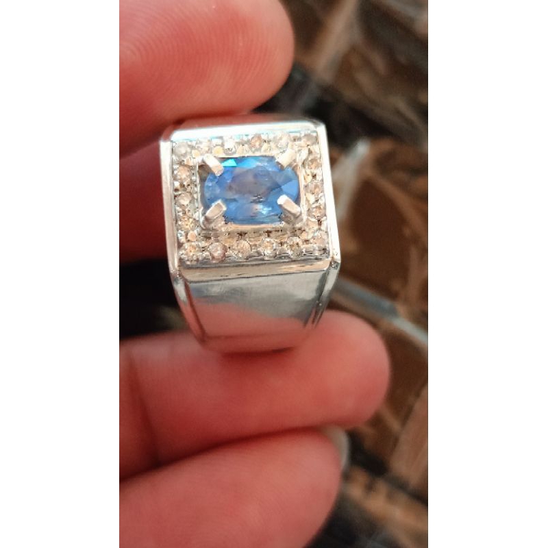 natural blue safir Ceylon