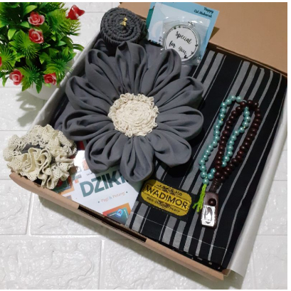 Hampers Mukena Sarung / Hampers Lebaran Kado Nikahan / Mukena Renda Sarung