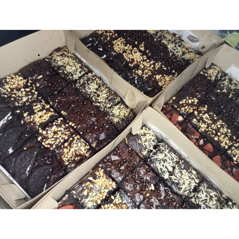 

Fudgy Brownies[[ Loyang 20x20]