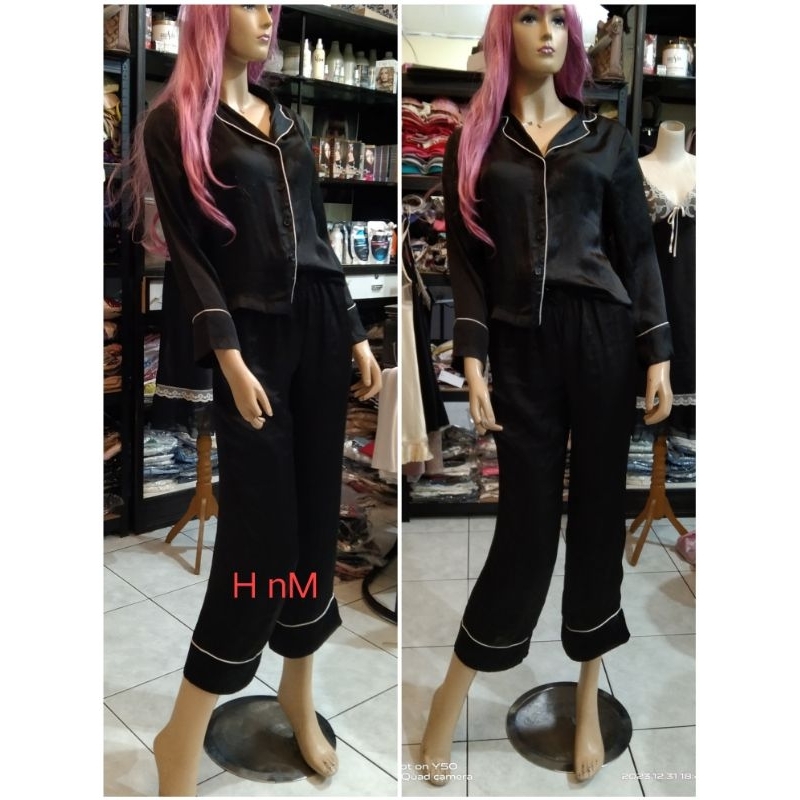 set piyama hitam HnM