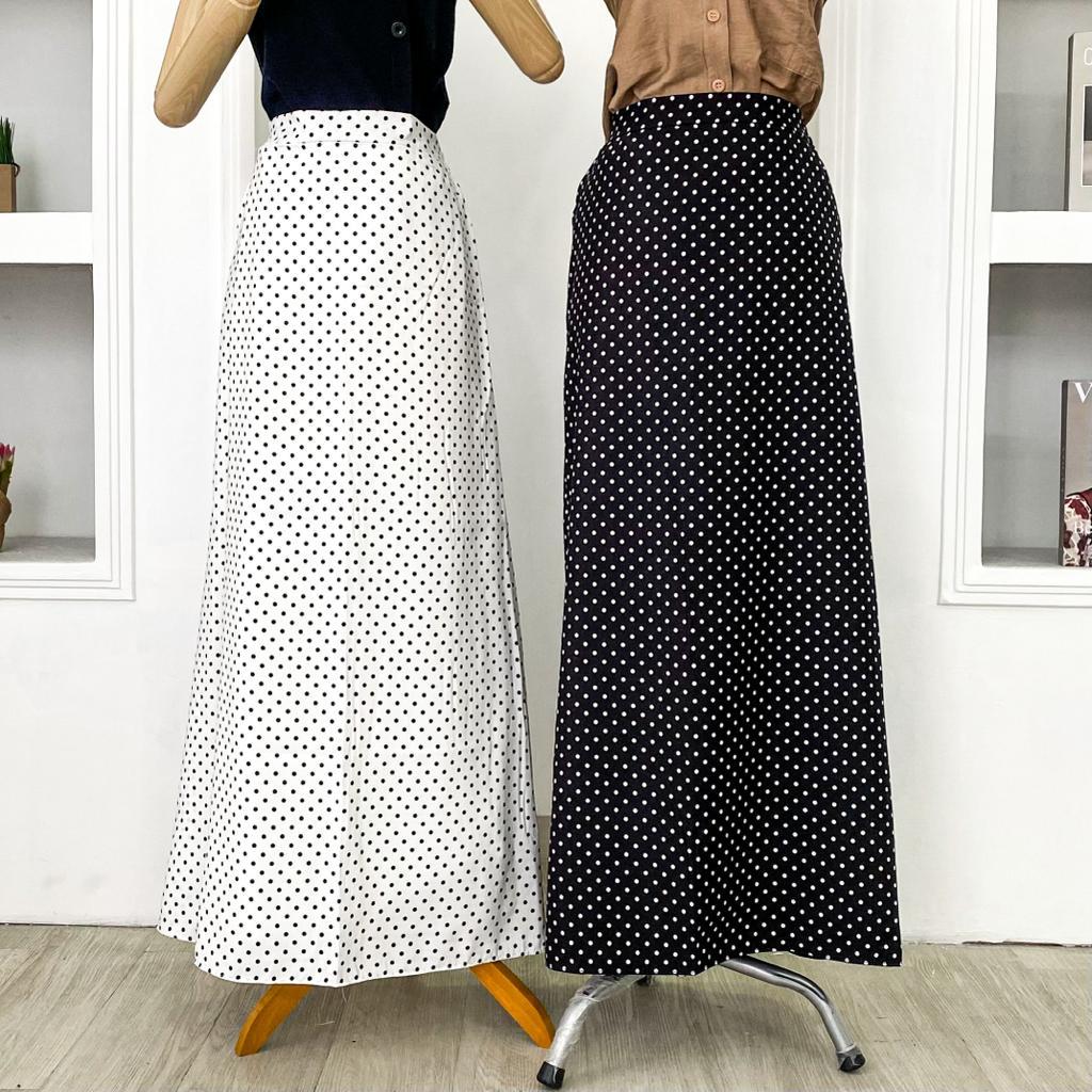 rok wanita polkadot hitam putih