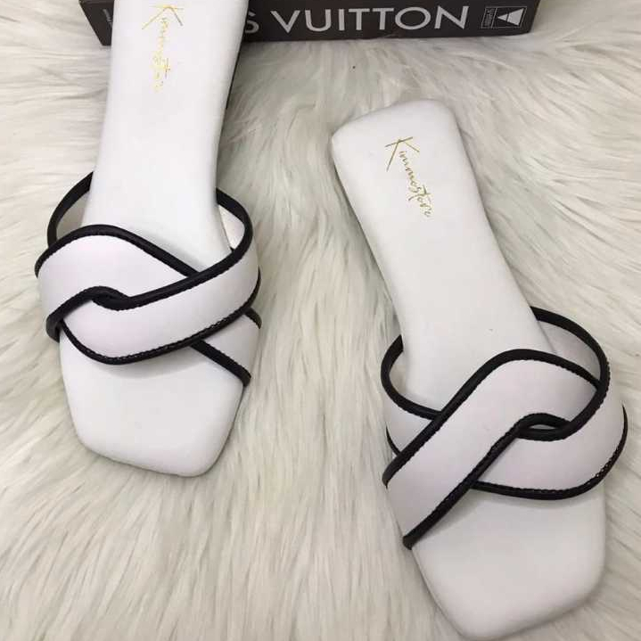 sandal wanita  flat kimmy masa kini/sandal terlaris/termurah/terbaru/cod