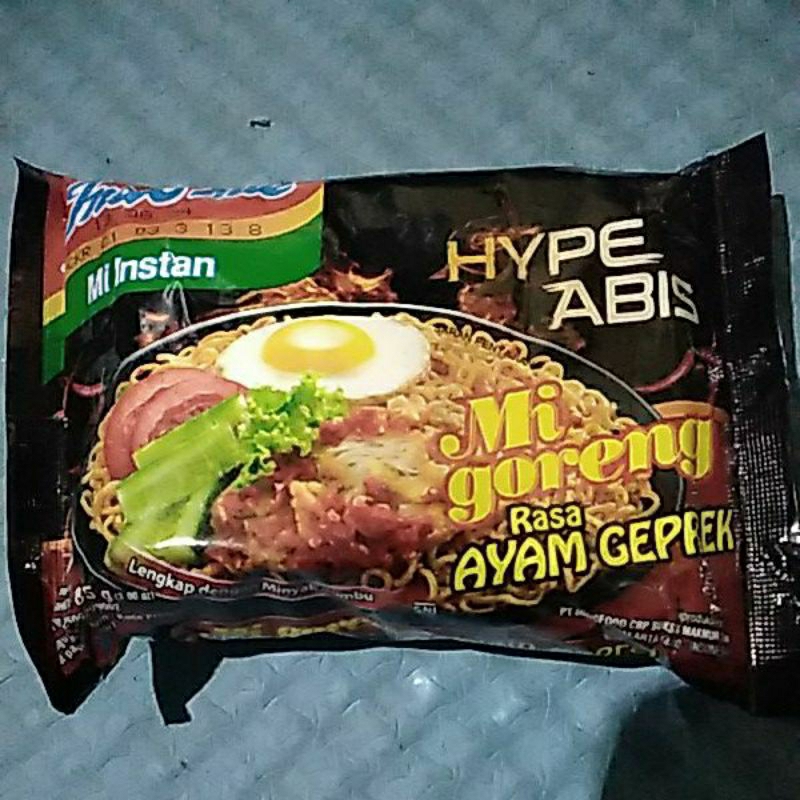 

indomie ayam geprek
