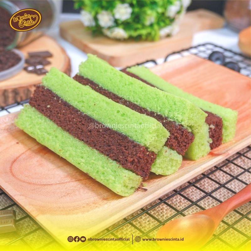 

TERLARISS !! Brownies Pandan Coklat - BROWNIES KUKUS UKUARAN 22CM