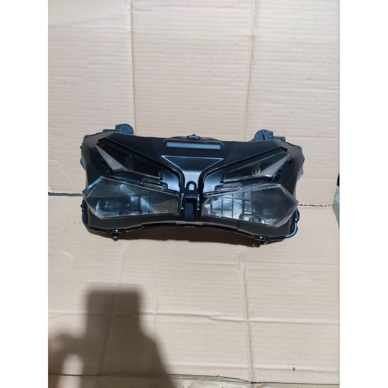 MIKA KACA DAN HOUSING REFLEKTOR LAMPU DEPAN CBR 250 RR ORIGINAL MIKA HOUSING BATOK LAMPU DEPAN CBR R