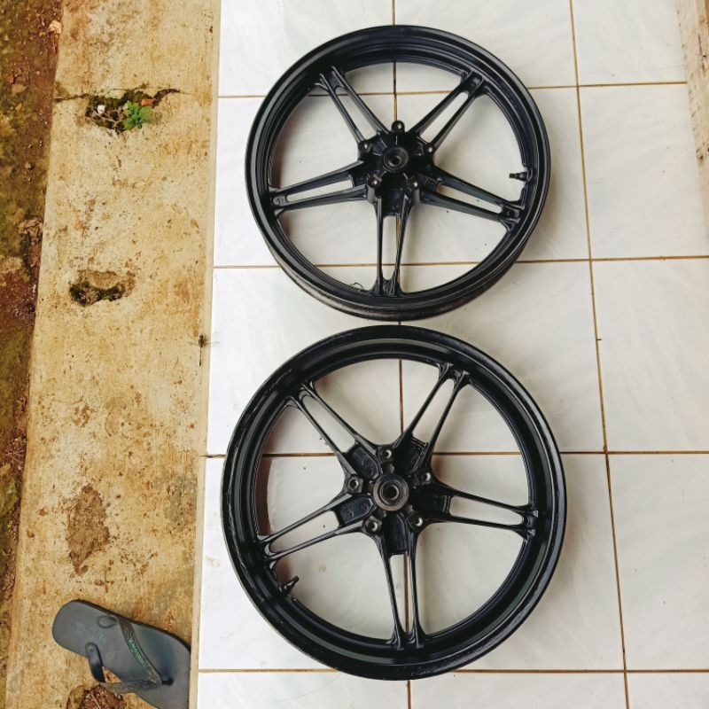 Velg velek yamaha Vixion new Vixion nvl nva original copotan