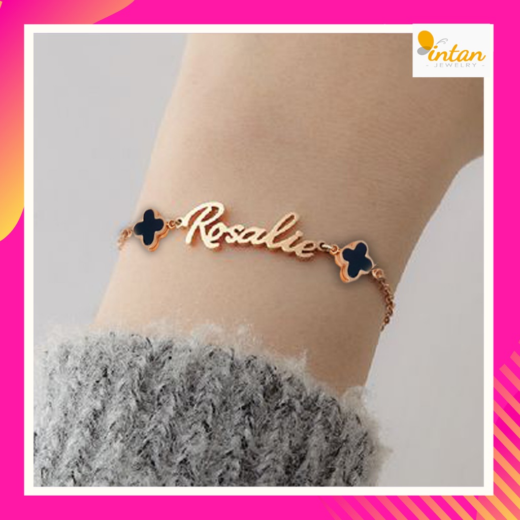 Gelang Nama Clover Custom Titanium Anti Karat Lapis Emas 24 Karat Gelang Tangan Tali Rantai  Serut T