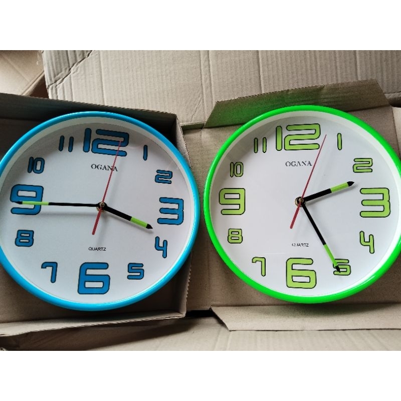 jam dinding ogana besar