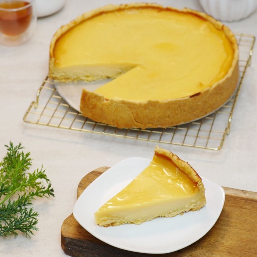 

KUENAKA Kue Pie Susu Vanilla Cokelat - Diameter 25 cm