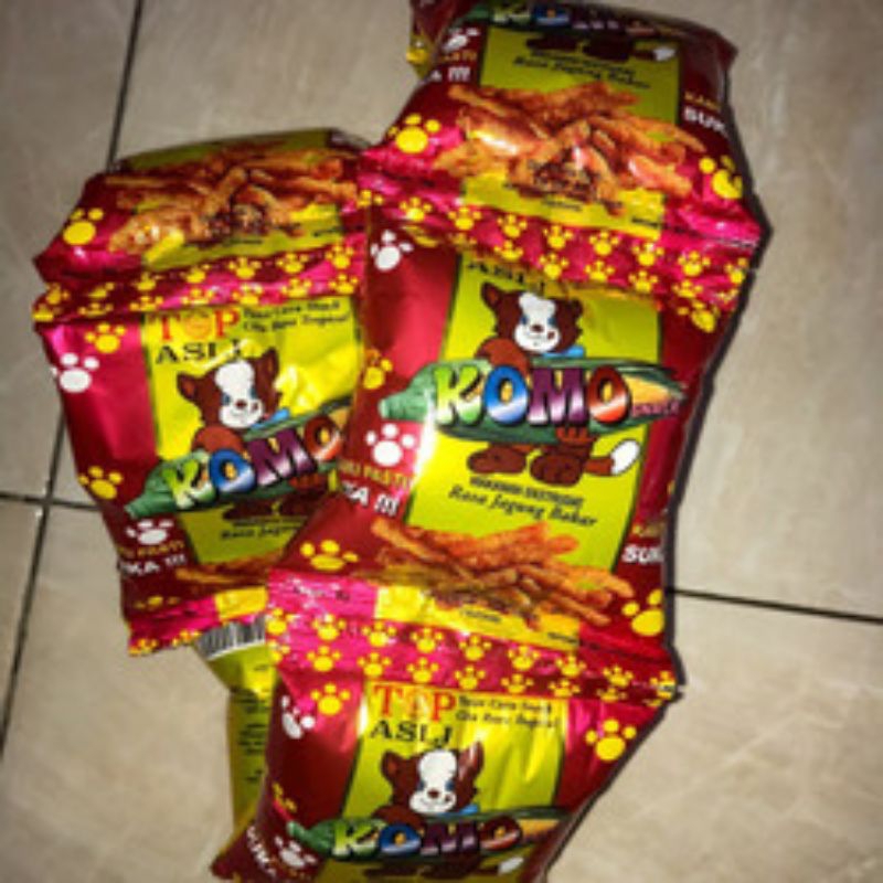 

Snack Komo Twist Corn Jagung Bakar 1renteng isi 10 pcs - Cemilan / Snack Jadul