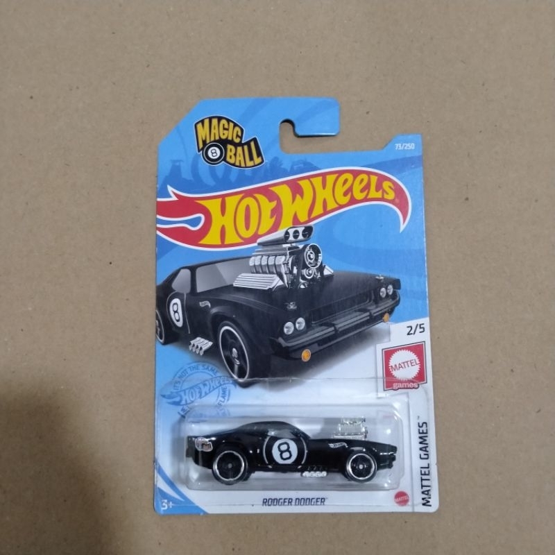 hotwheels Rodger dodger hitam