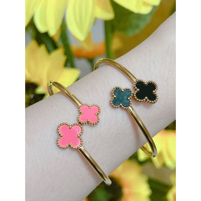 Gelang bangle titanium clover