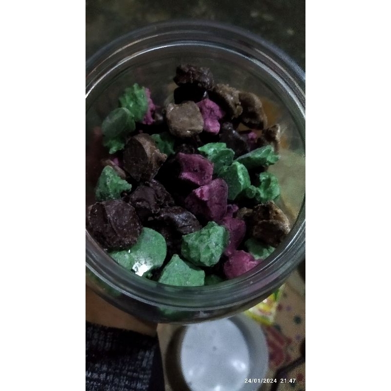 

coklat kerikil 250 gram,cemilan coklat batu