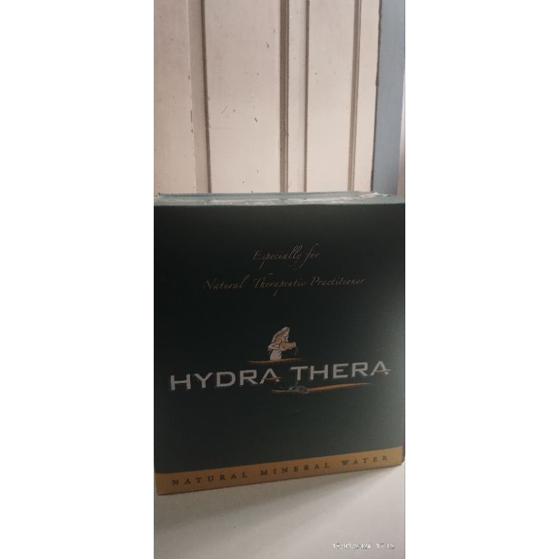 

Hydra Thera Natural Mineral Water (2 Liter)