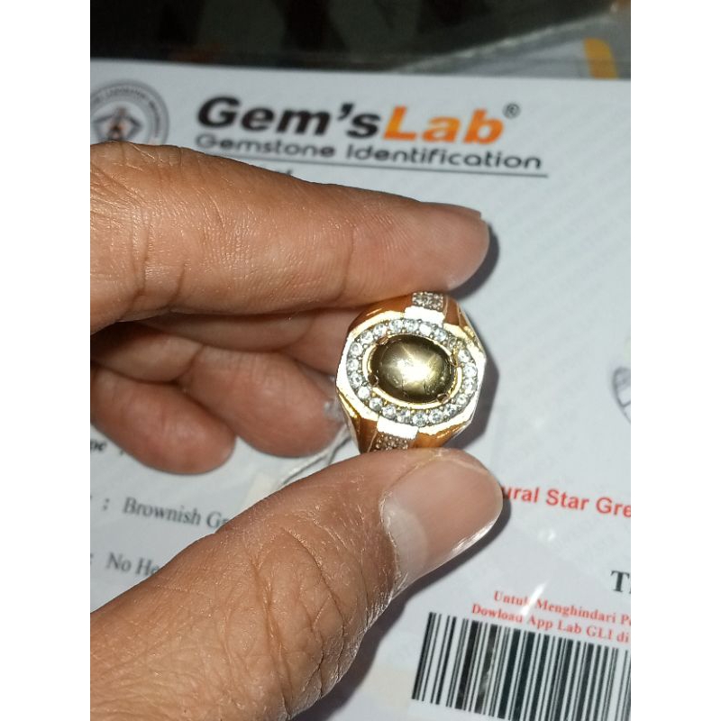 Natural Star green sapphire corondum.