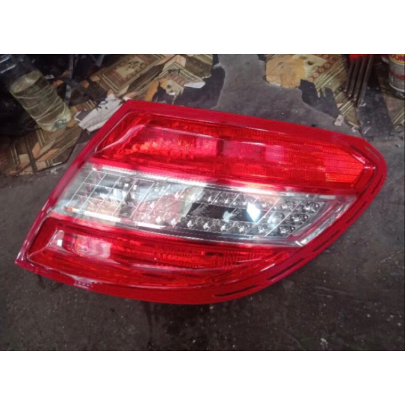 stoplamp lampu belakang marcedes benz/mercy led w204/c200