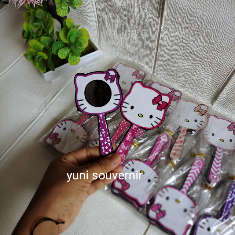 SOUVENIR PERNIKAHAN ISI 50PCS CERMIN KARAKTER HELLOKITTY KEMAS PLASTIK FREE KARTU UCAPAN TERIMAKASIH