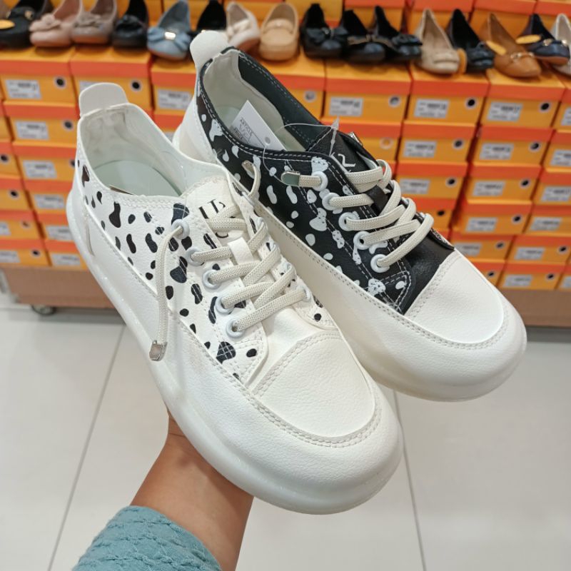 sepatu wanita sneakers YONGKI KOMALADI original